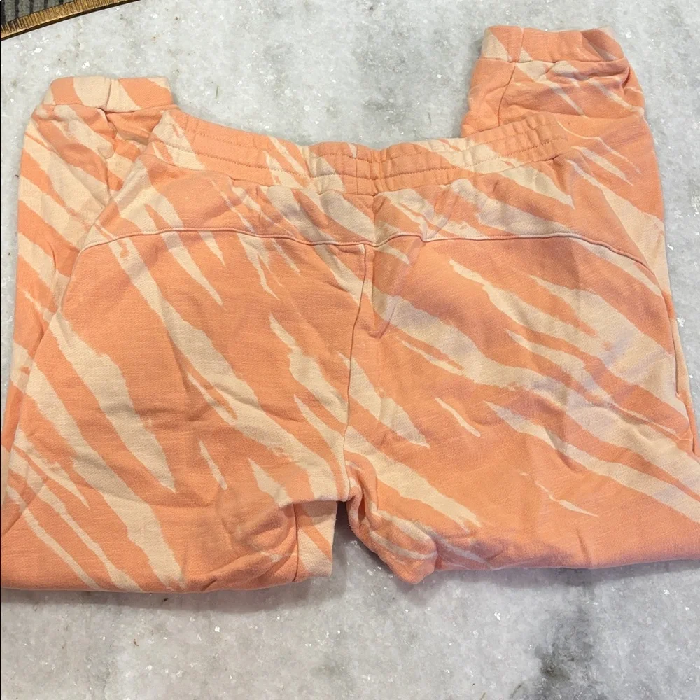 Sweaty Betty essential jogger- nectarine - Picture 5 of 7